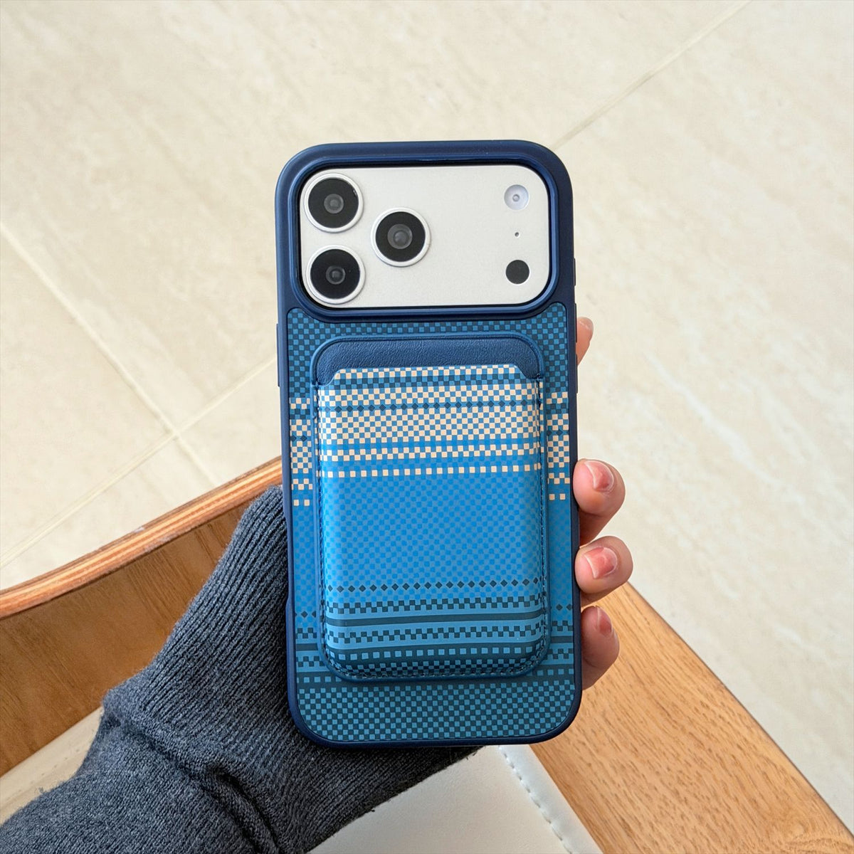 Carbon Fiber Magnetic 2-in-1 Card Holder Protective Case