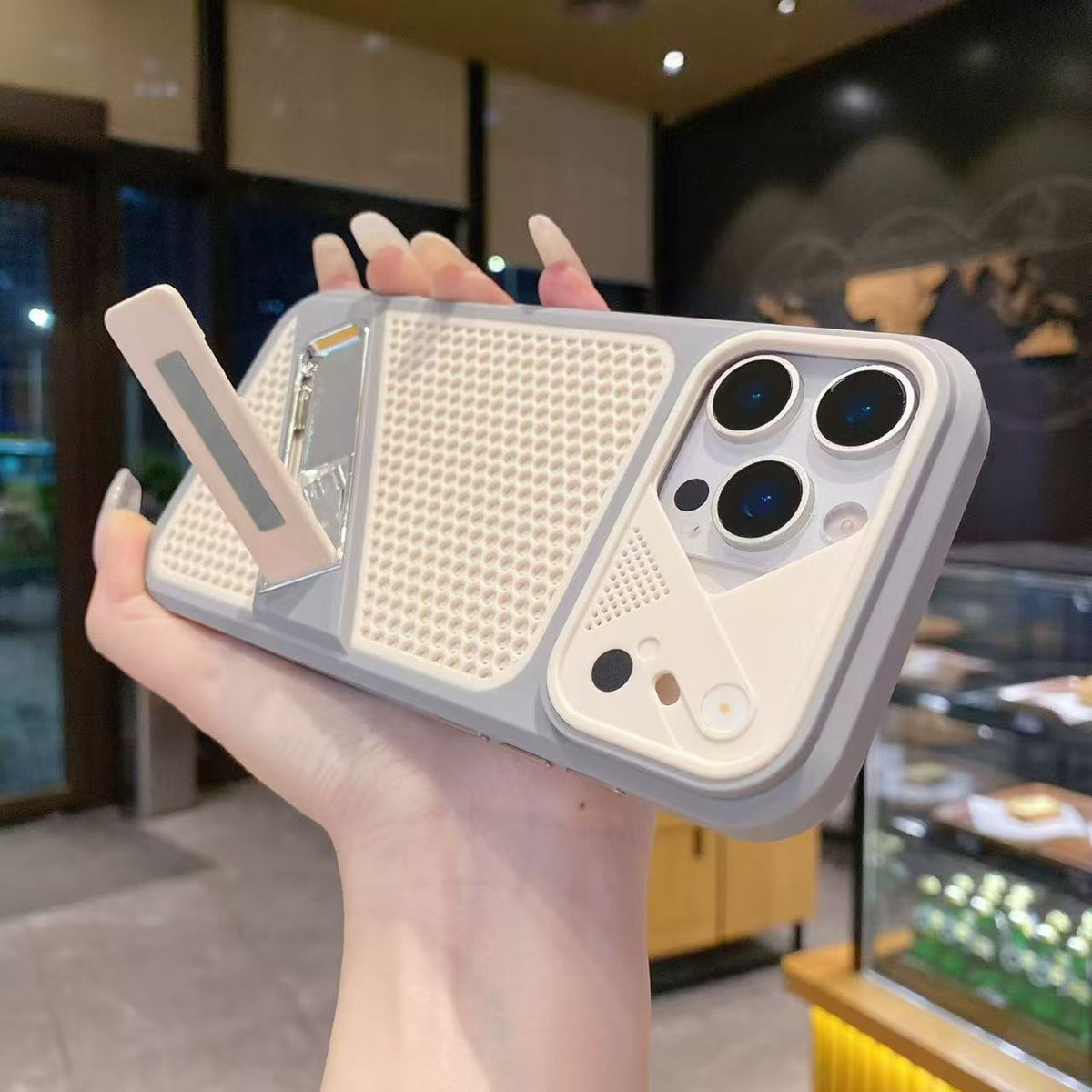 New Summer Hot Item Heat Dissipation case Invisible Bracket 2-in-1 Case