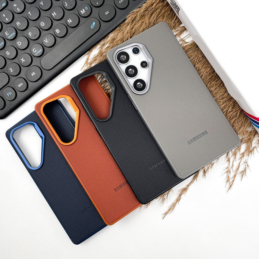 Vegan Leather MagSafe Dotted Case