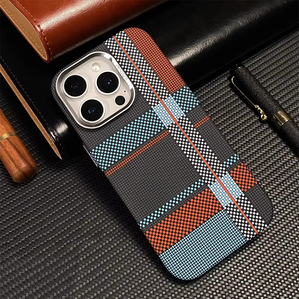 Ultra Thin Carbon Fibre Pattern Metal Lens Hard Case