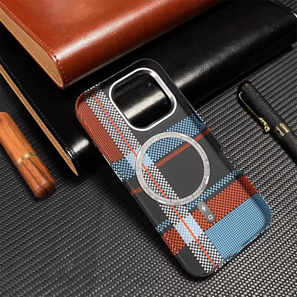 Ultra Thin Carbon Fibre Pattern Metal Lens Hard Case